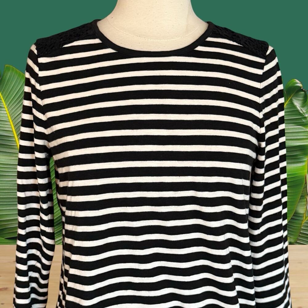 Talbots Striped Top Sz M Womens Lace Accent Yoke HiLo 3/4 Sleeves Preppy Coastal - Picture 2 of 9